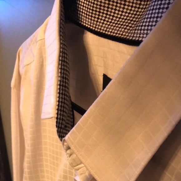 New Bugatchi Uomo Button Down in Size XL - Picture 5 of 9